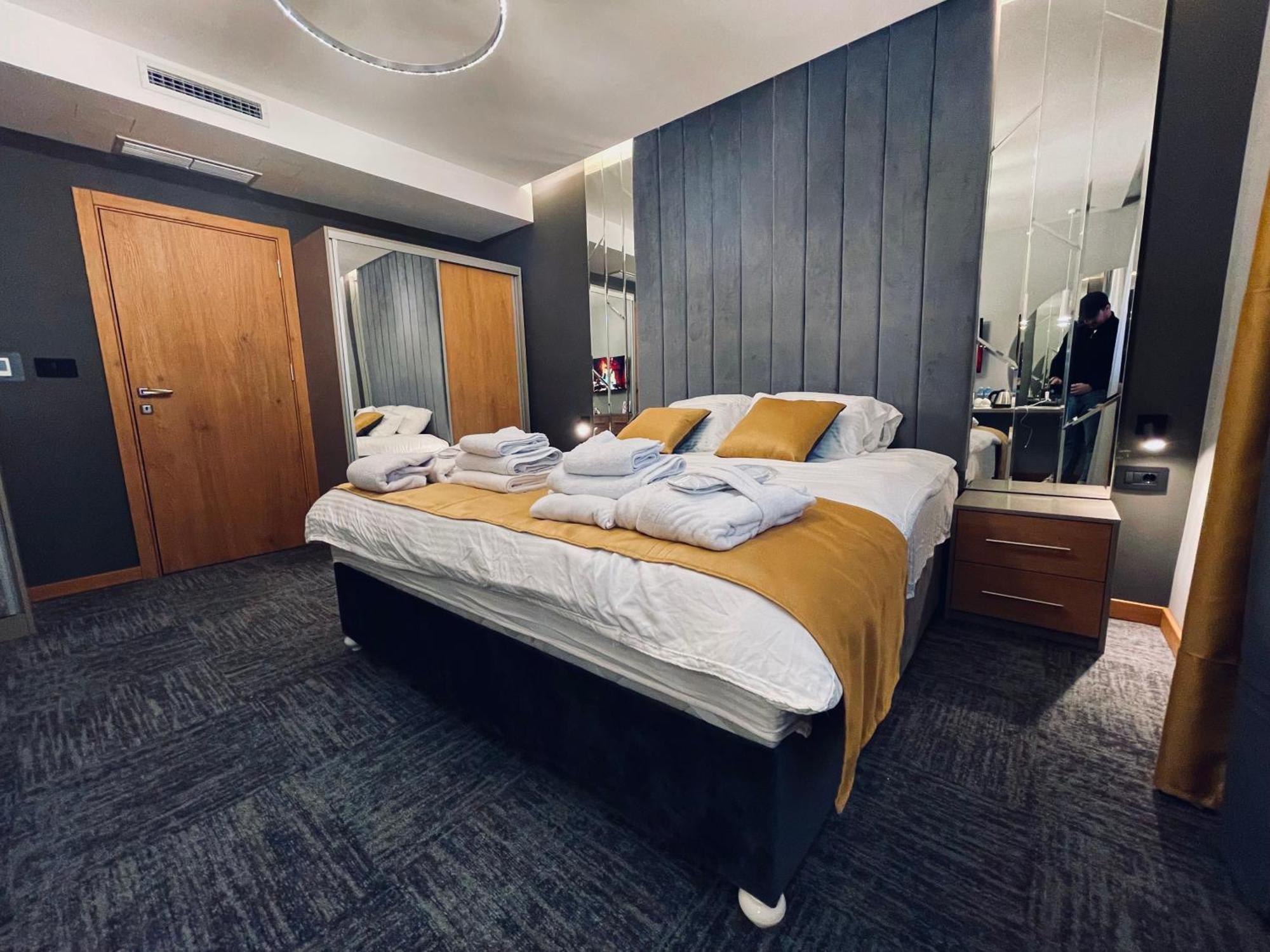 Mozaik Apartments & Spa - Modern 4-Star Apartments With Exclusive Private Spa Wellness In The City Center - Sauna, Jacuzzi, Turkish Bath - Free Parking, Wi-Fi - Rooms & Apartments Чуприя Экстерьер фото