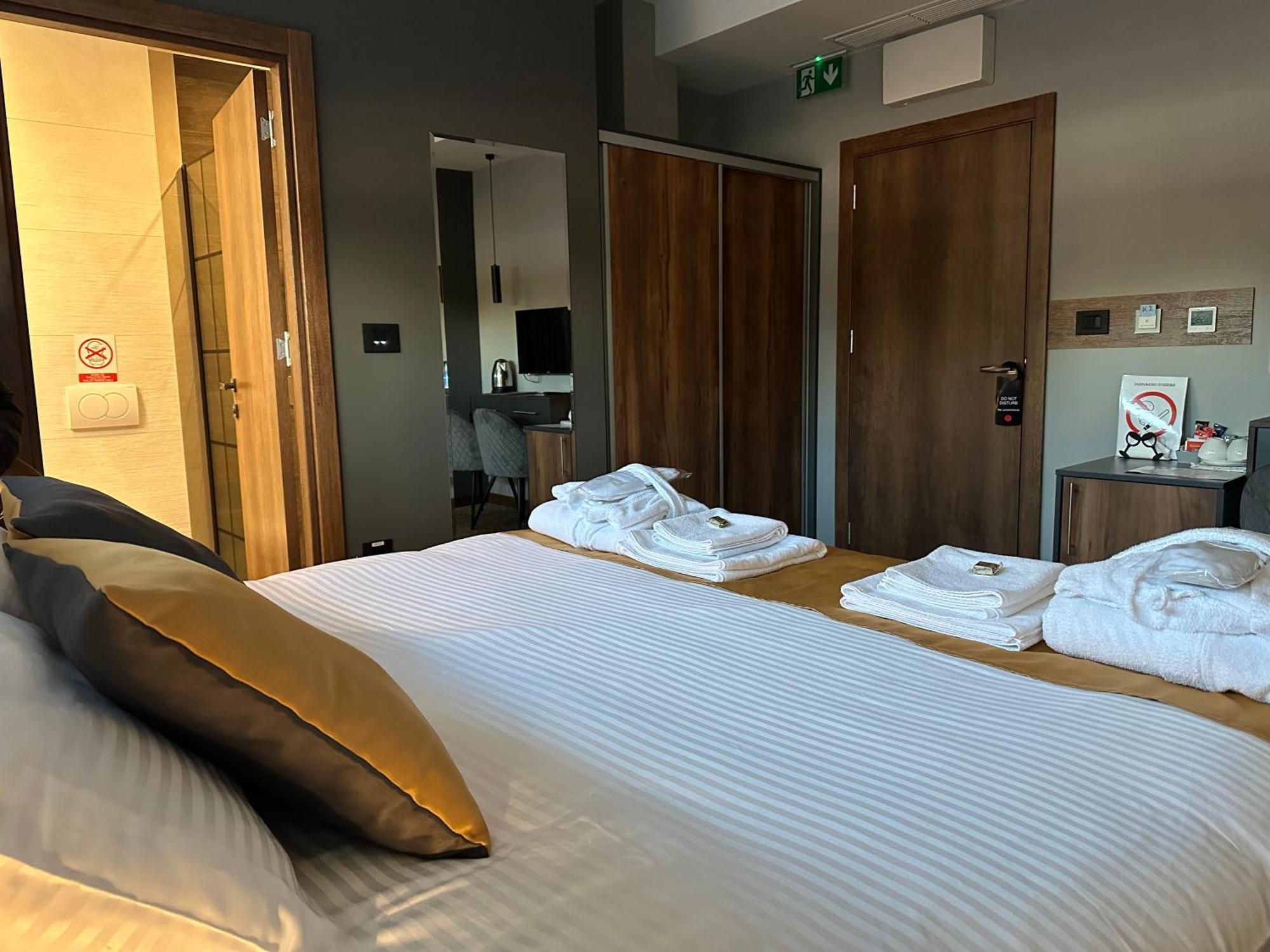 Mozaik Apartments & Spa - Modern 4-Star Apartments With Exclusive Private Spa Wellness In The City Center - Sauna, Jacuzzi, Turkish Bath - Free Parking, Wi-Fi - Rooms & Apartments Чуприя Экстерьер фото